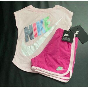 NWT Nike Metallic Athletic Set Girls Size 3T